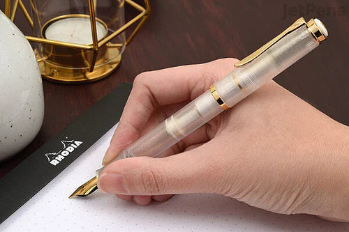Pelikan Classic M200 Fountain Pen | Golden Beryl