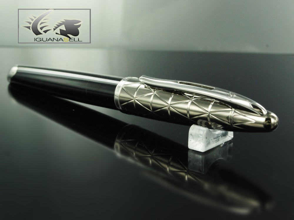 Waterman Carene Fountain Pen – Contemporary Black & Gunmetal (Medium Nib)