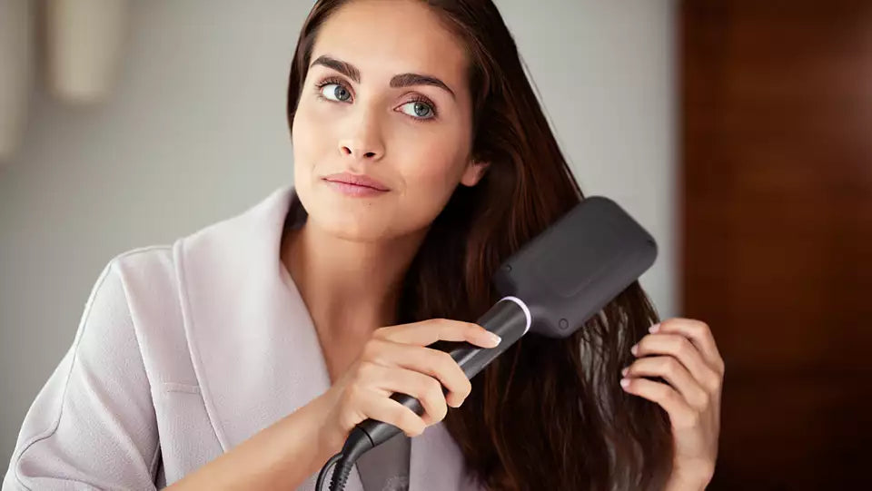 Philips Heated Straightening Brush  BHH880/03