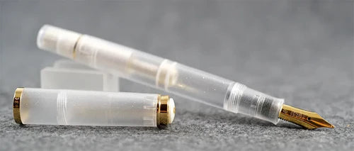 Pelikan Classic M200 Fountain Pen | Golden Beryl