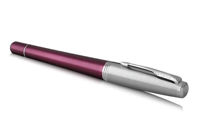 Parker Urban Premium Fountain Pen | Purple CT, Medium Nib
