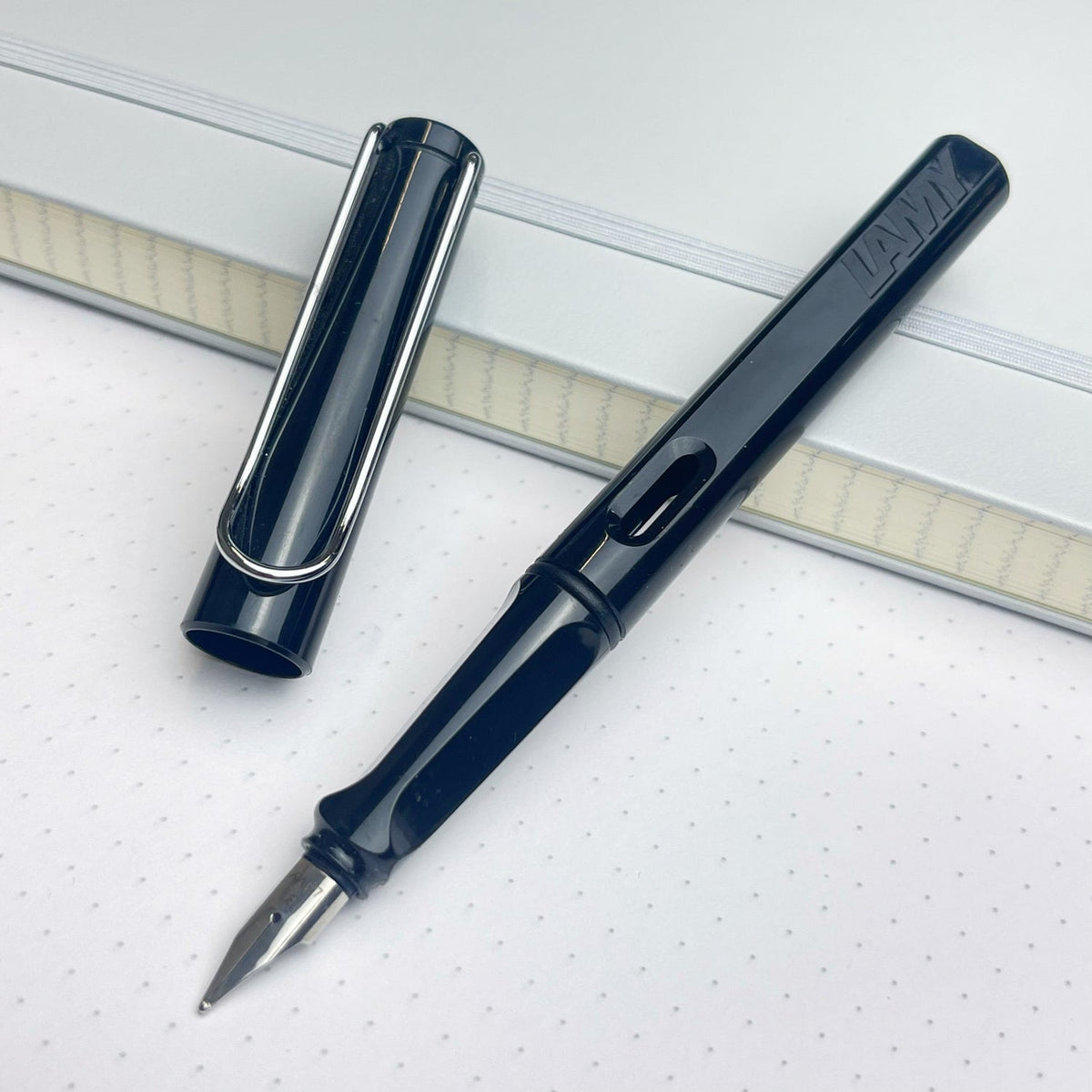 Lamy Safari Black Fountain Pen – Medium Nib