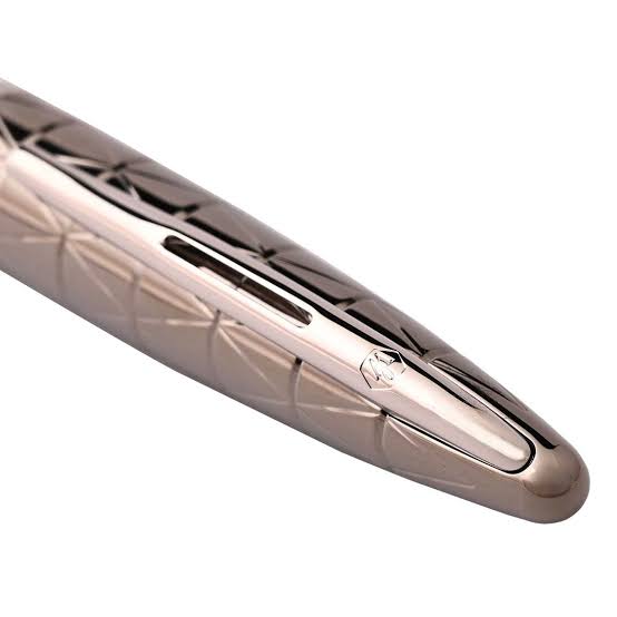 Waterman Carène Fountain Pen – Contemporary White with Chrome Trim (18K Gold Nib)