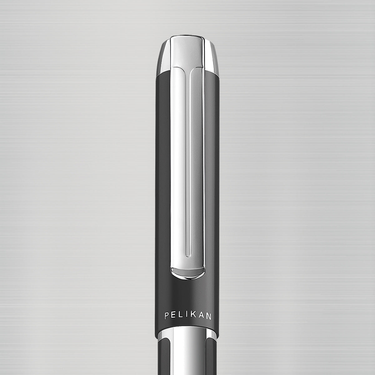 Pelikan Pura P40 Black-Silver Fountain Pen