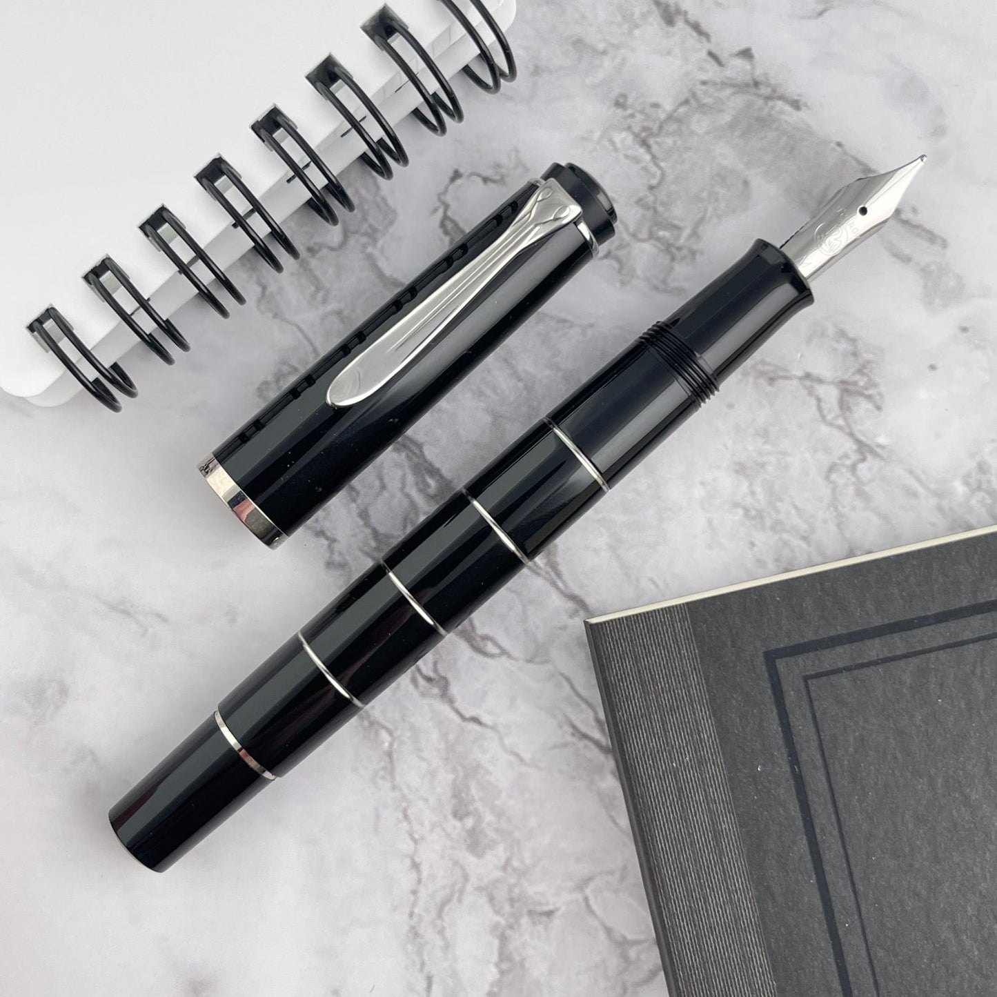 Pelikan Classic M215 Fountain Pen – Ring Silver